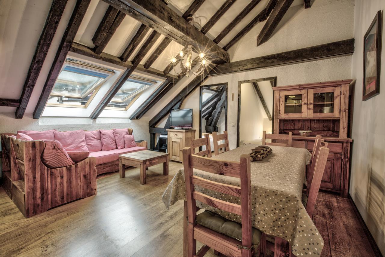Top Floor Apartment Mansard - Central Chamonix Mont Blanc Haven ภายนอก รูปภาพ