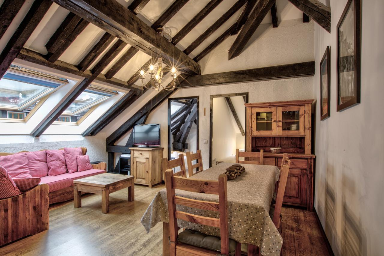 Top Floor Apartment Mansard - Central Chamonix Mont Blanc Haven ภายนอก รูปภาพ